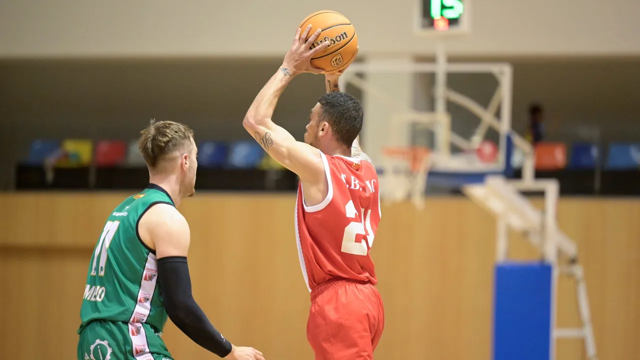 El Club Bàsquet Vic supera el Cuarte i suma la sisena victòria consecutiva