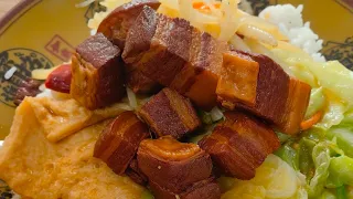 Rich yet not greasy, braised pork belly is the best dish!