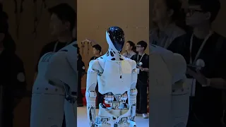 Xpeng Motors launches its latest humanoid robot, Can be used in automobile manufacturing