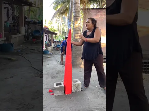 REVENTANDO EL VOLCANCITO DE NAVIDAD MAS GRANDE DEL MUNDO #short