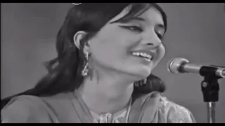 Mainu Soda Water Lai De Ve | Naheed Akhtar